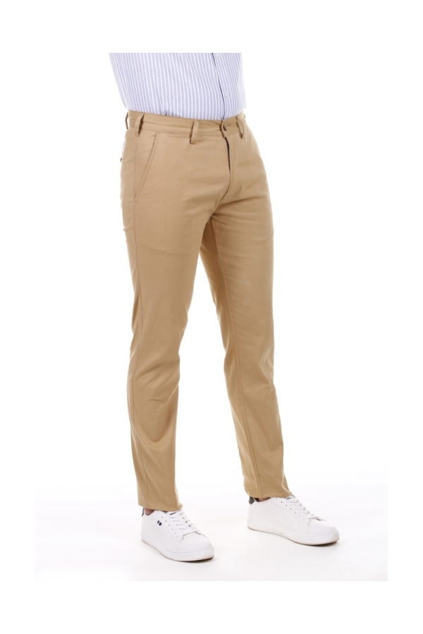 Pantalón Chino Hombre The Time Of Bocha PI1PCHINO Ocre